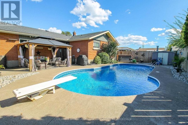 Family room - 60 Gladys Avenue, Welland, ON L3B1G3 Photo 2