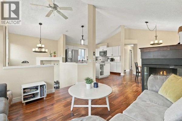Dining room - 60 Hidden Green Nw, Calgary, AB T3A5K6 Photo 5