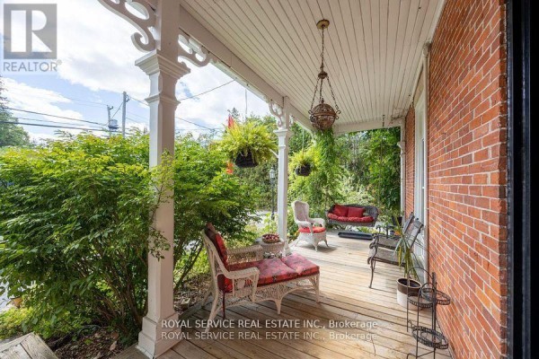 60 King Street W, Cavan Monaghan, ON, photo 2