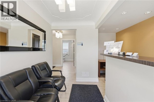 60 King Street W Unit# 6, Stoney Creek, ON L8G1H8 Photo 4