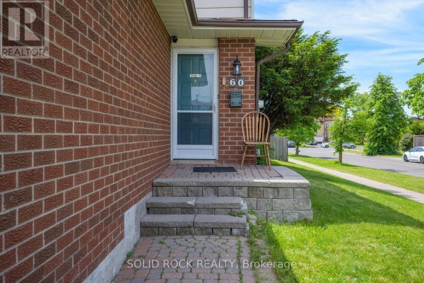 60 Martindale Crescent, Brampton, ON, photo 2