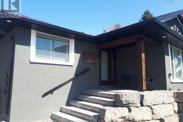 60 Rose Street, Barrie, ON, photo 2