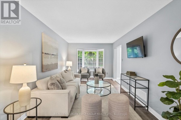 60 Spiers Crescent, Ajax, ON L1S6Y6 Photo 3