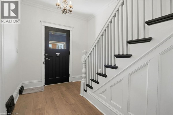 3pc Bathroom - 60 Stirton Street, Hamilton, ON L8L6E8 Photo 2