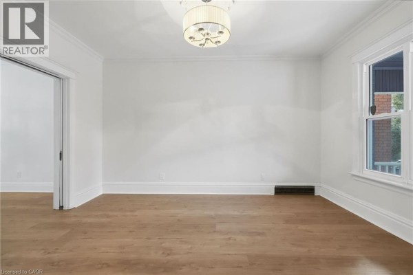 Cold room - 60 Stirton Street, Hamilton, ON L8L6E8 Photo 4