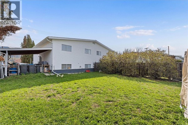Laundry room - 600 - 602 Rutland Road S, Kelowna, BC V1X3A3 Photo 3