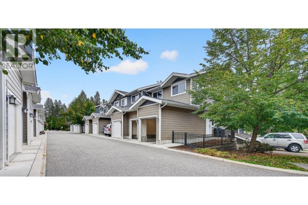 3pc Ensuite bath - 600 Boynton Place Unit# 33, Kelowna, BC V1V3B8 Photo 4