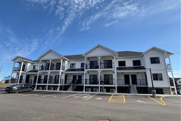600 Norfolk Street Unit# 102, Simcoe
