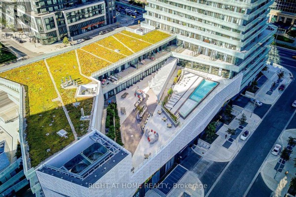 6001 - 3900 Confederation Parkway, Mississauga, ON, photo 3