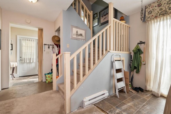 6001 194a Street, Surrey, BC V3S7L2 Photo 3