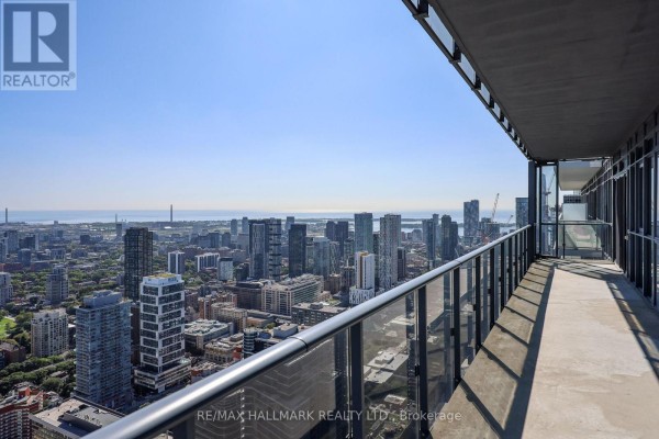 6005 - 7 Grenville Street, Toronto, ON, photo 3