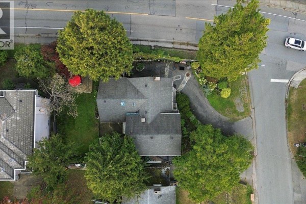 6009 Elgin Avenue, Burnaby, BC V5H3S3 Photo 2