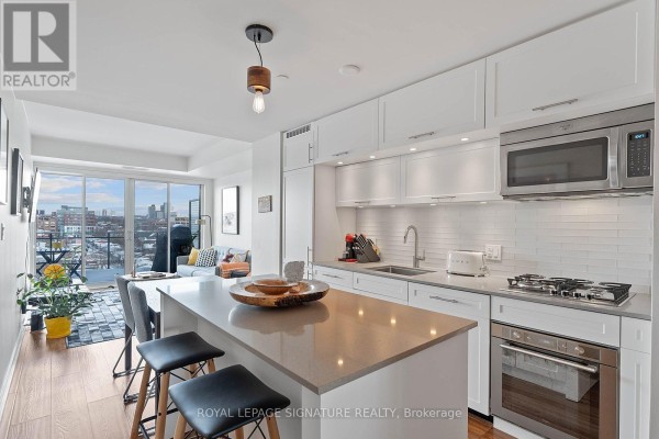 601 - 205 Manning Avenue, Toronto