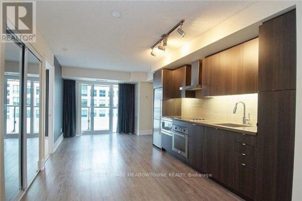 601 - 300 Front Street, Toronto, ON M5V0E9 Photo 5