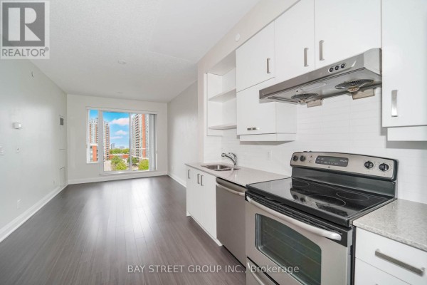 601 - 8228 Birchmount Road, Markham, ON L3R1A6 Photo 3