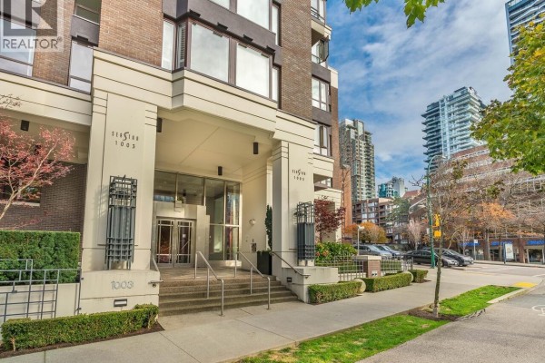 601 1003 Pacific Street, Vancouver