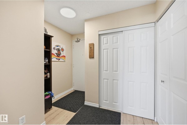 Kitchen - #601 10125 109 St Nw, Edmonton, AB T5J3P1 Photo 3