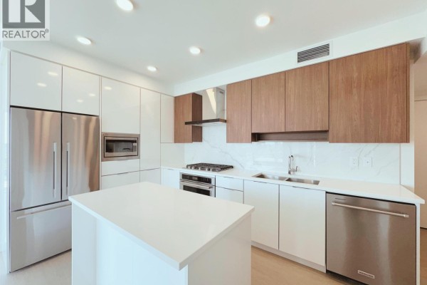 601 7799 Park Crescent, Burnaby, BC, photo 2