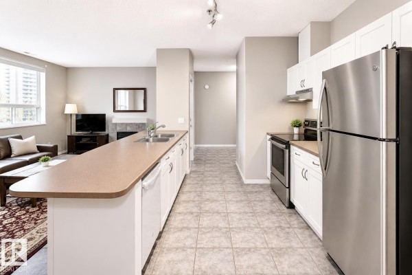 #601 9919 105 St Nw, Edmonton, AB T5K1B1 Photo 5
