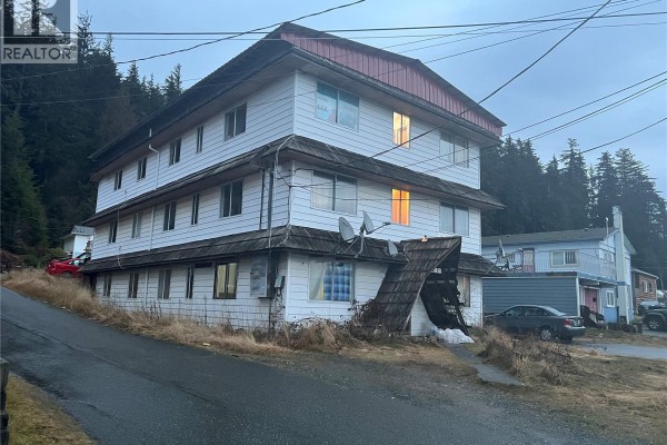 601 Fir St, Alert Bay, BC V0N1A0 Photo 3