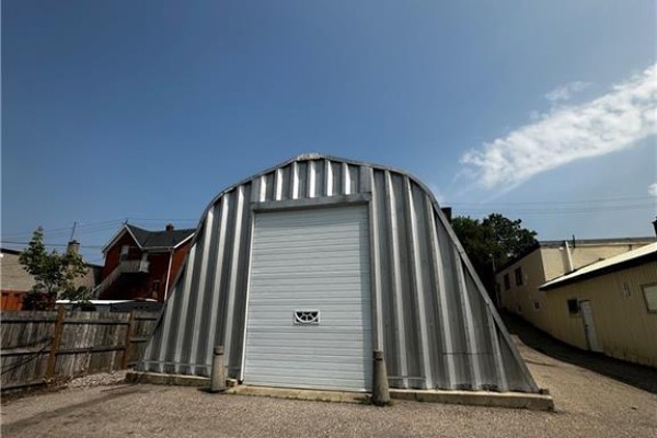 601 Lancaster Street W Unit# Quonset, Kitchener, ON, photo 2