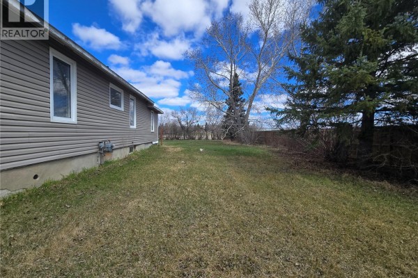 Storage - 601 Souris Avenue, Arcola, SK S0C0G0 Photo 3