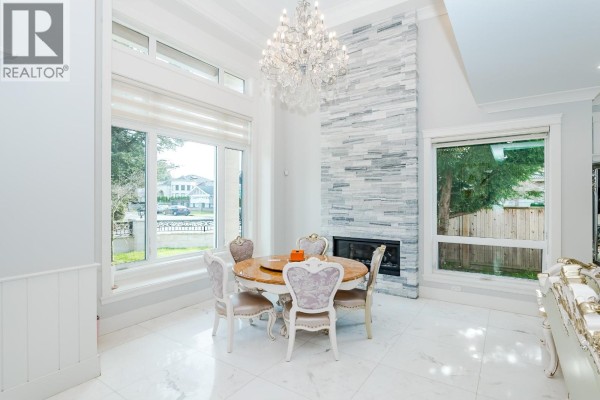 6011 Takla Place, Richmond, BC V7C4A1 Photo 3