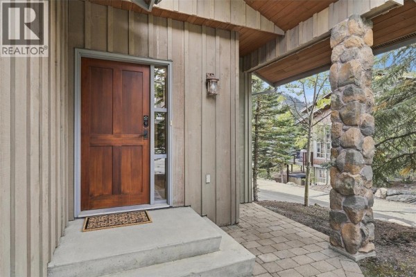 Living room - 6015 Valley Drive Unit# 40, Sun Peaks, BC V0E5N0 Photo 3