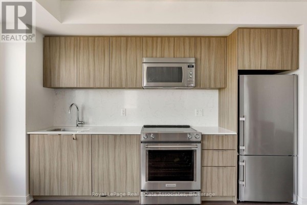602 - 30 Samuel Wood Way, Toronto, ON M9B0C9 Photo 5