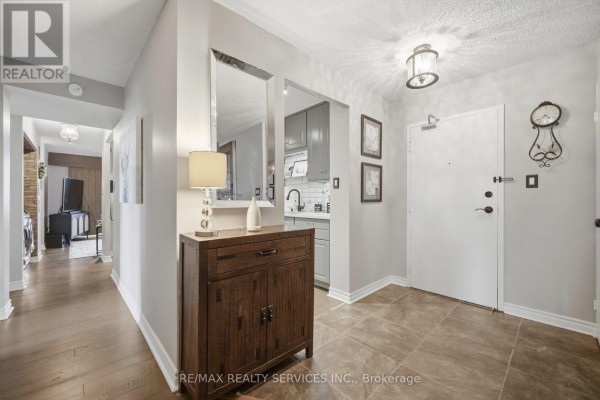Kitchen - #602 - 3151 Bridletowne Circle, Toronto, ON M1W2T1 Photo 3