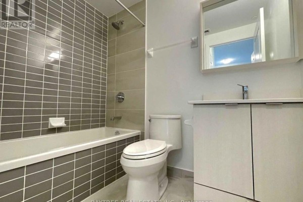 602 - 4675 Metcalfe Avenue, Mississauga, ON L5M0Z8 Photo 2