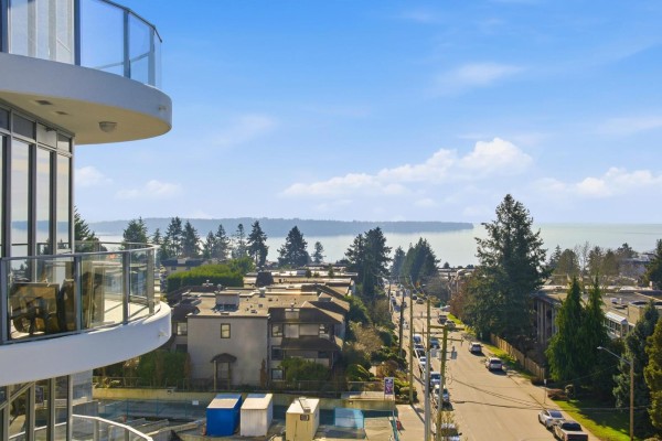 602 1500 Martin Street, White Rock, BC V4B0C2 Photo 5