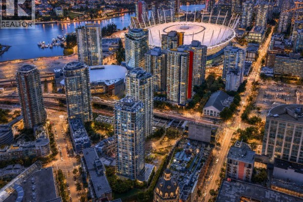 602 183 Keefer Place, Vancouver, BC, photo 2
