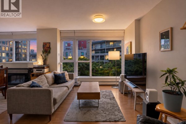 602 183 Keefer Place, Vancouver, BC, photo 3