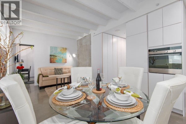 602 219 E Georgia Street, Vancouver