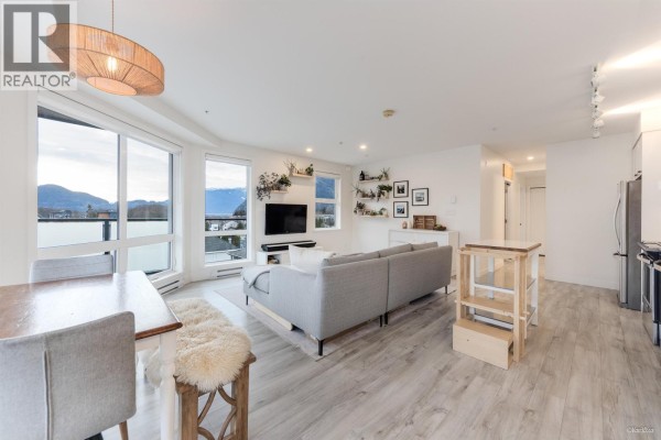 602 38013 Third Avenue, Squamish, BC V8B0Z8 Photo 2