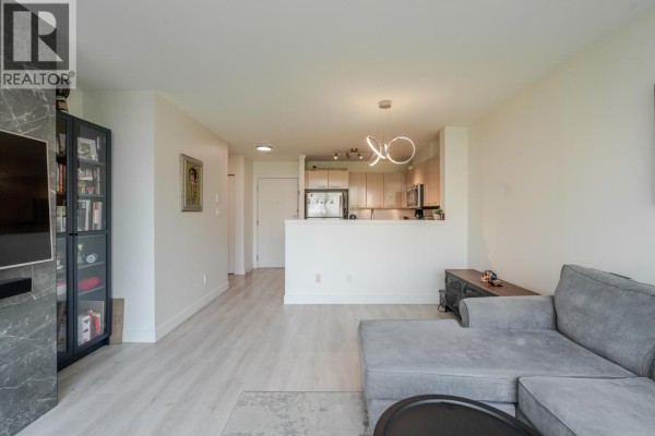 602 4888 Hazel Street, Burnaby, BC V5H4T4 Photo 4