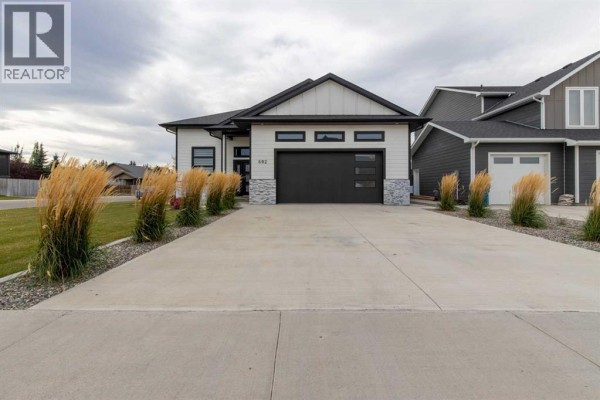 602 5 Avenue, Nobleford