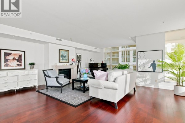 602 6080 Iona Drive, Vancouver, BC V6T0A4 Photo 2