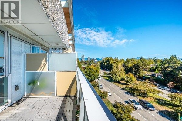 602 6677 Cambie Street, Vancouver, BC V6P0E6 Photo 4