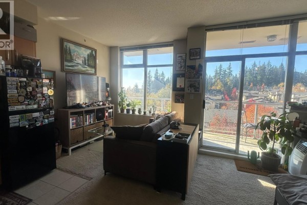 602 9298 University Crescent, Burnaby, BC V5A4X8 Photo 4