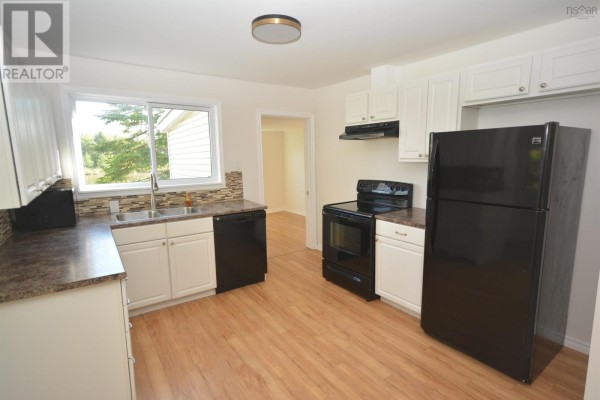 Living room - 602 Herring Cove Road, Halifax, NS B3R1X6 Photo 2