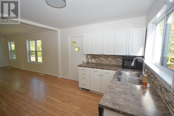 3pc Bathroom - 602 Herring Cove Road, Halifax, NS B3R1X6 Photo 5