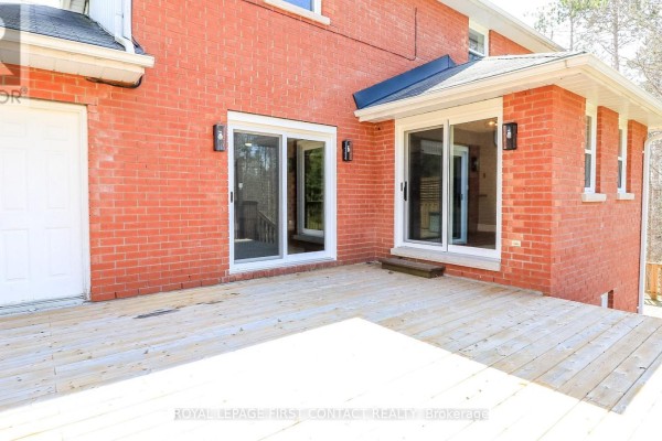 Kitchen - 602 Scarlett Line, Springwater, ON L0L1V0 Photo 5