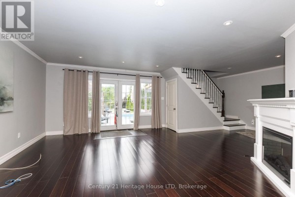 Foyer - 6021 Montrose Road, Niagara Falls, ON L2H1L4 Photo 4