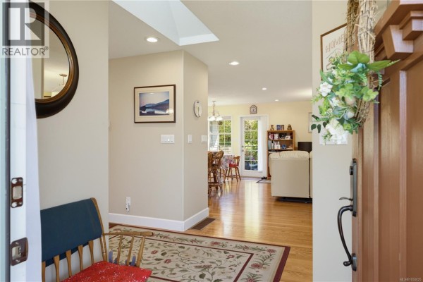 Dining room - 6023 Sterling Dr, Duncan, BC V9L5N2 Photo 4