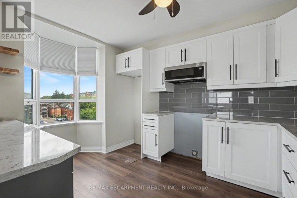 Family room - 603 - 432 Main Street E, Hamilton, ON L8N1J9 Photo 4