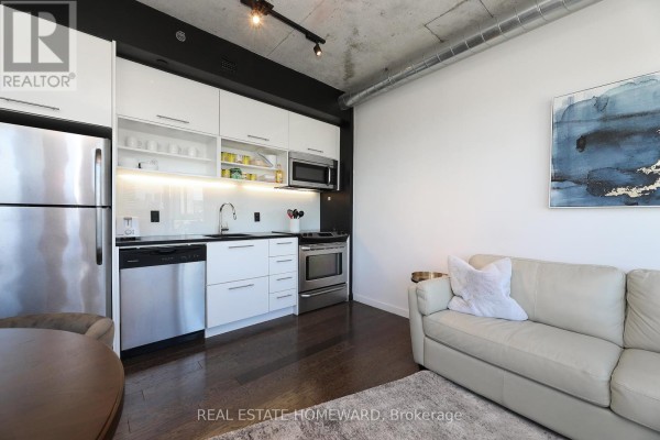 Primary Bedroom - 603 - 51 Trolley Crescent, Toronto, ON M5A0E9 Photo 4