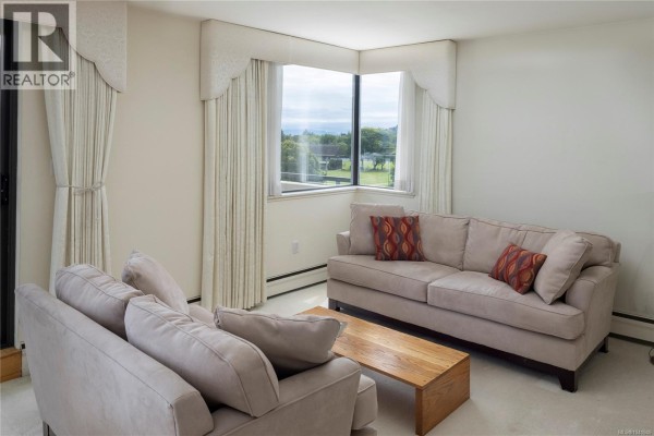 Bedroom - 603 1420 Beach Dr, Oak Bay, BC V8S2N8 Photo 4