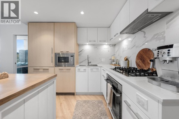 603 1500 Fern Street, North Vancouver, BC V7J0E6 Photo 4
